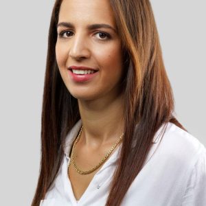Portrait d'ANISSA AOUADI directrice opérationnelle de la paie du BTP